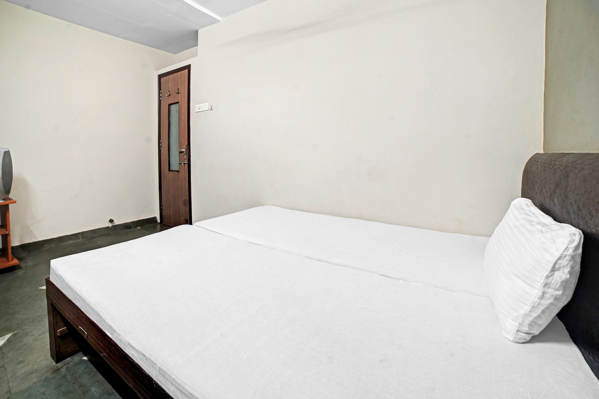 Hotel O Home Stay Classic 13