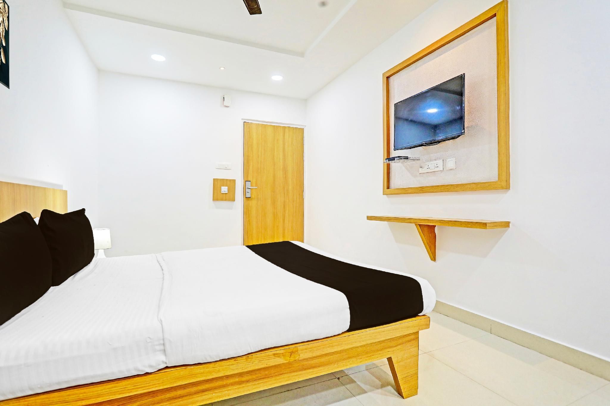 Hotel O Raipur Classic 15