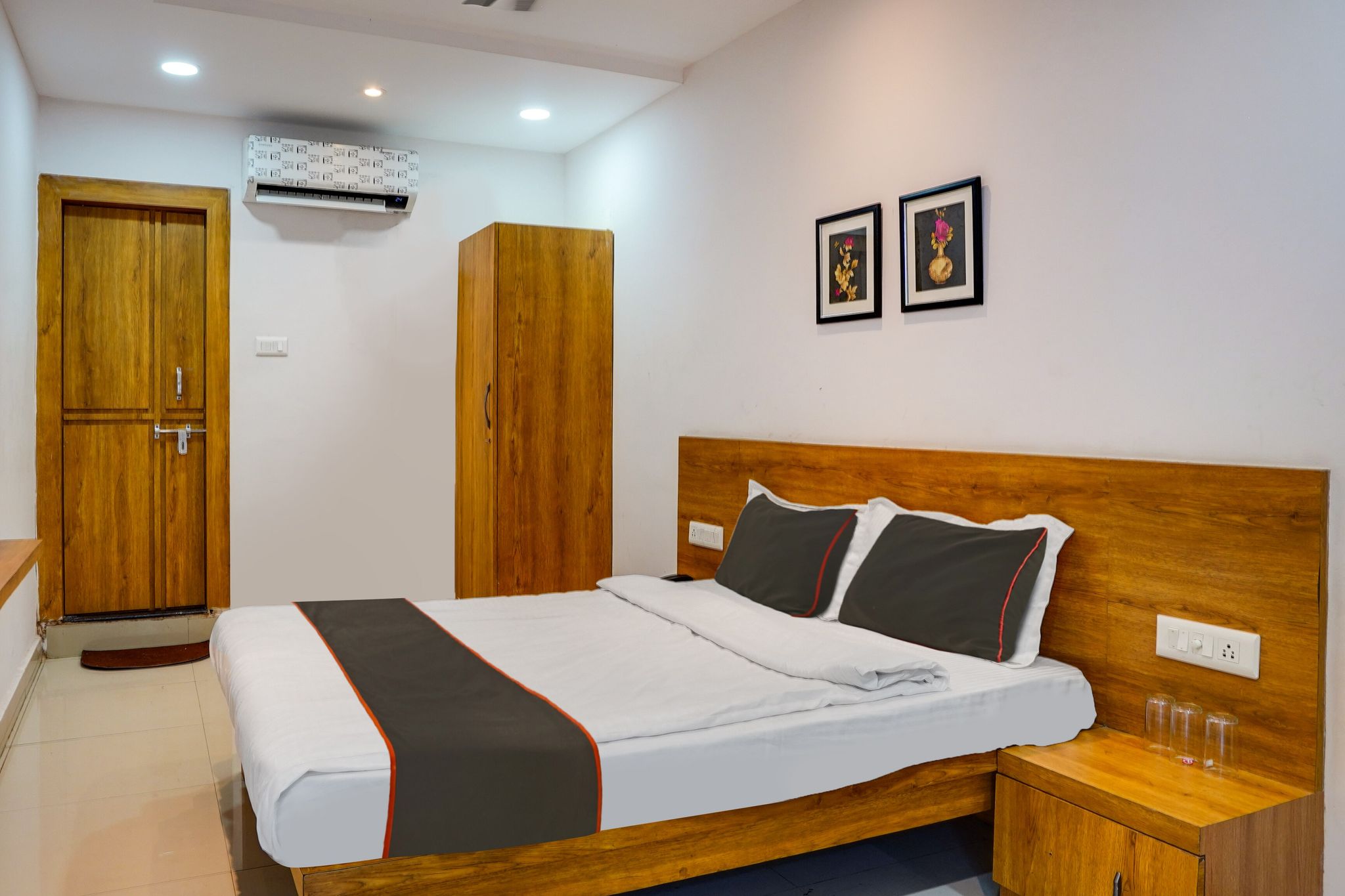 Hotel O Raipur Classic