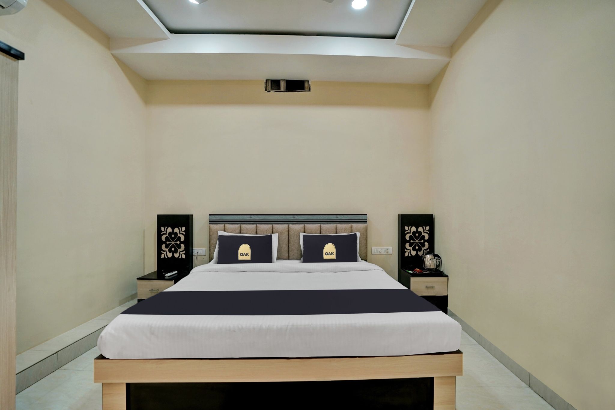 Townhouse OAK Hotel Raipur Pride Classic 7