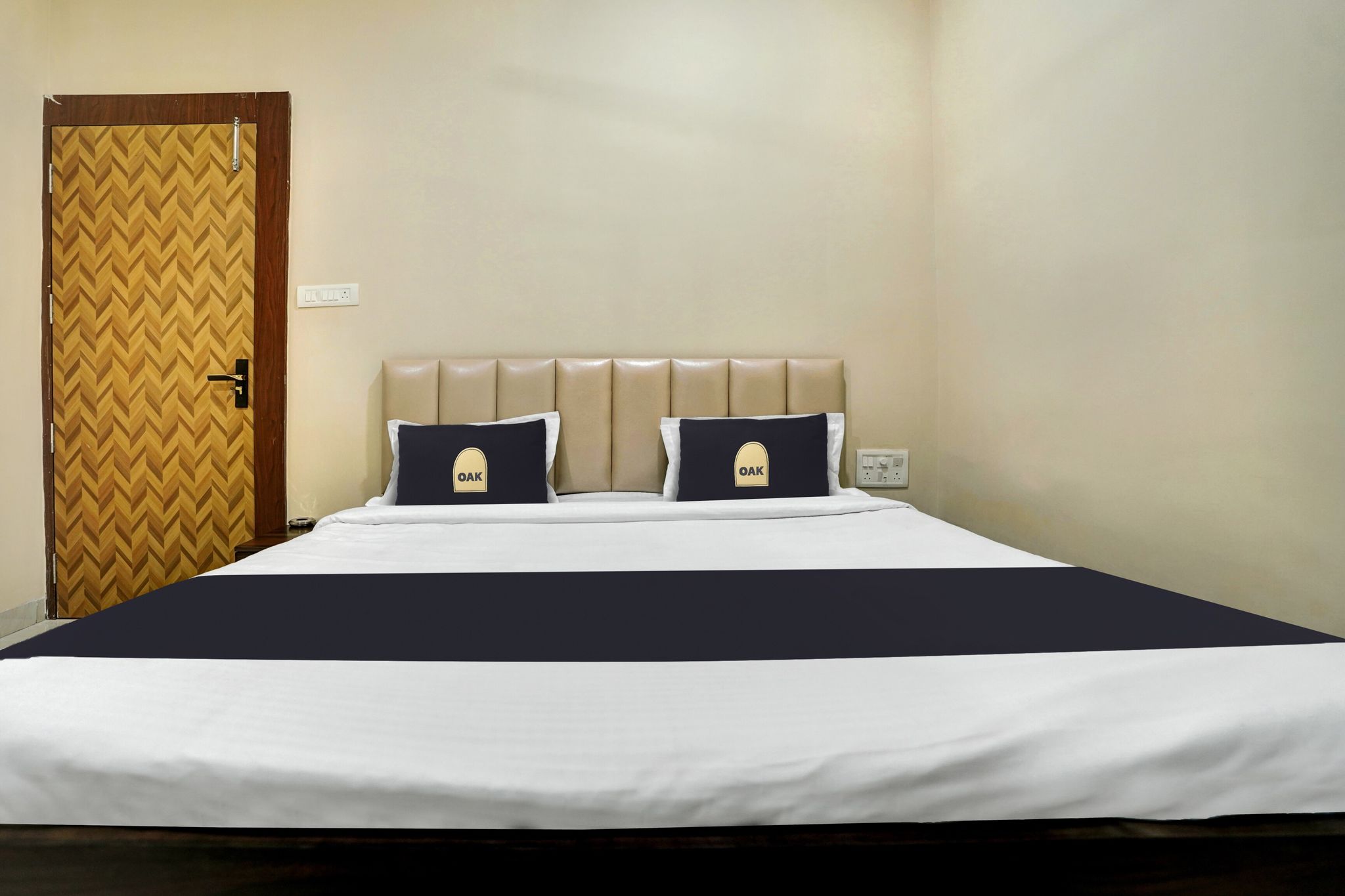 Townhouse OAK Hotel Raipur Pride Classic 9