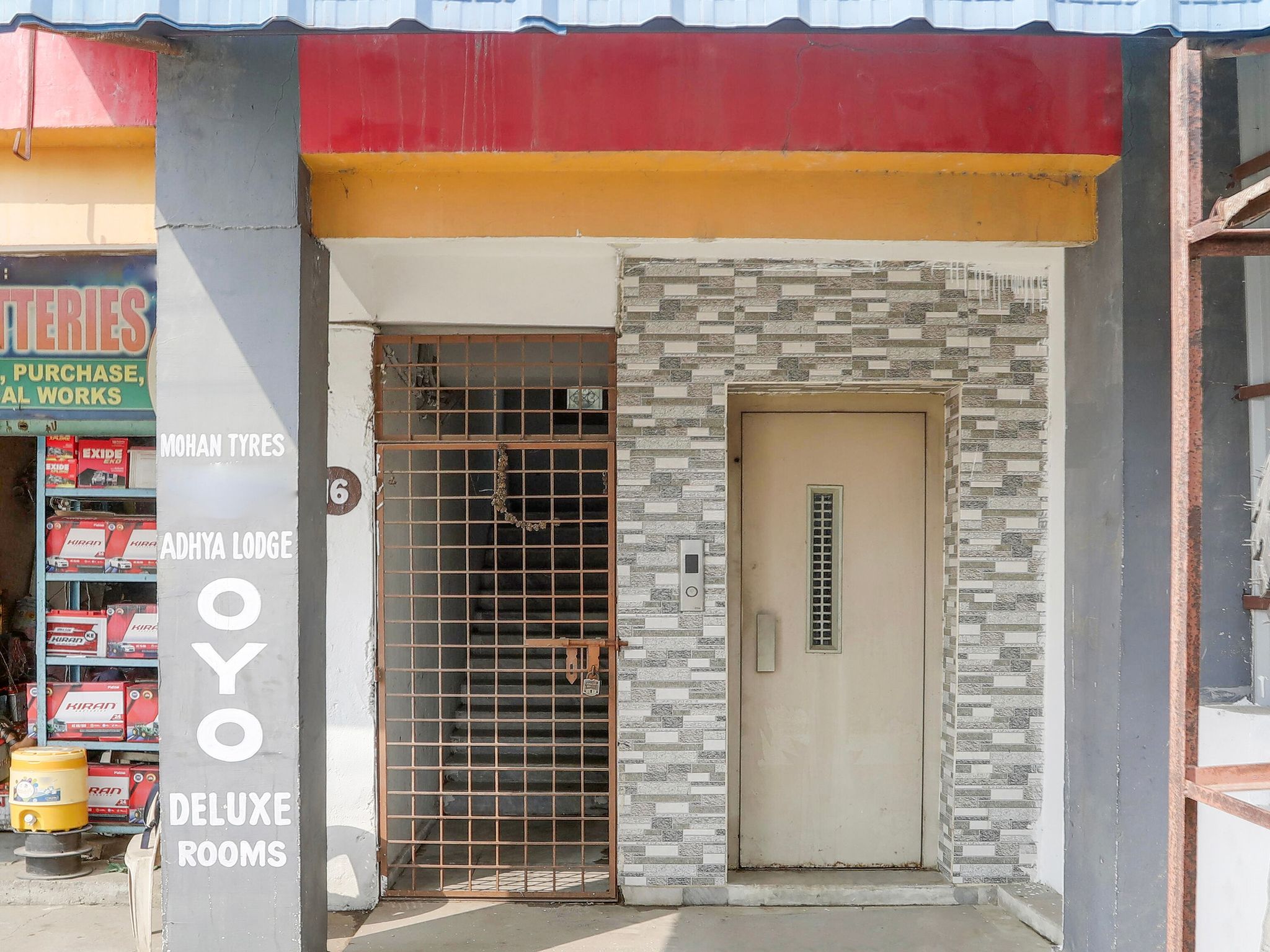OYO Flagship Adhya Lodge