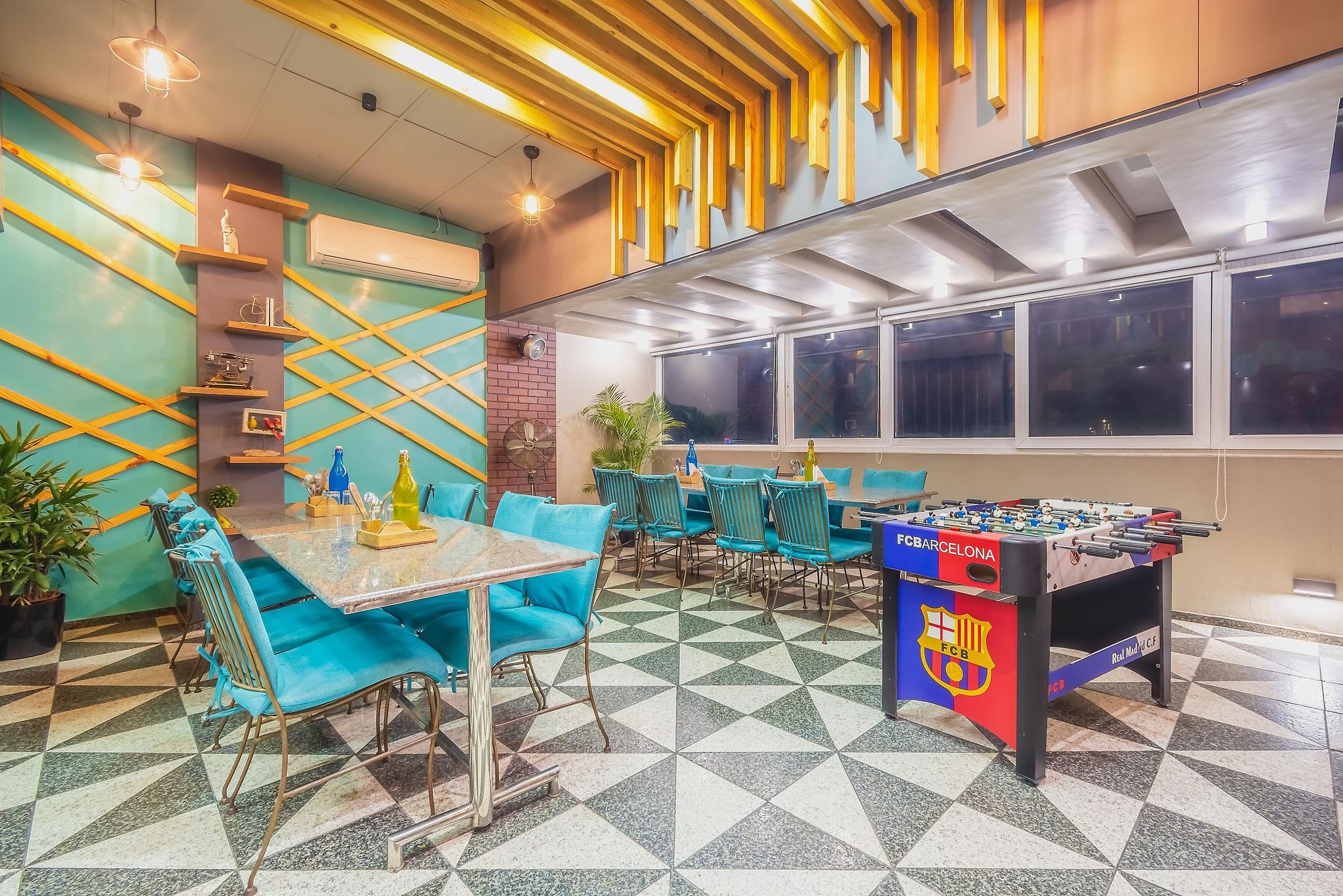 Food & Dining