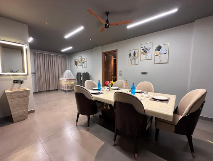 Food & Dining