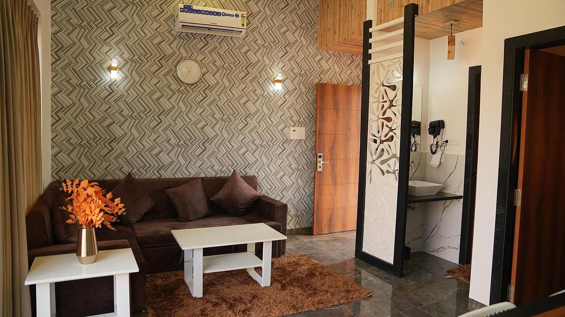 The Sky Imperial Sethji Ni Wadi Imperial Deluxe Room 3