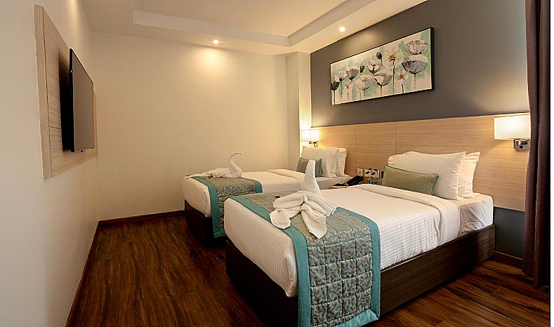 The Palomar by Crossway Superior Twin  4