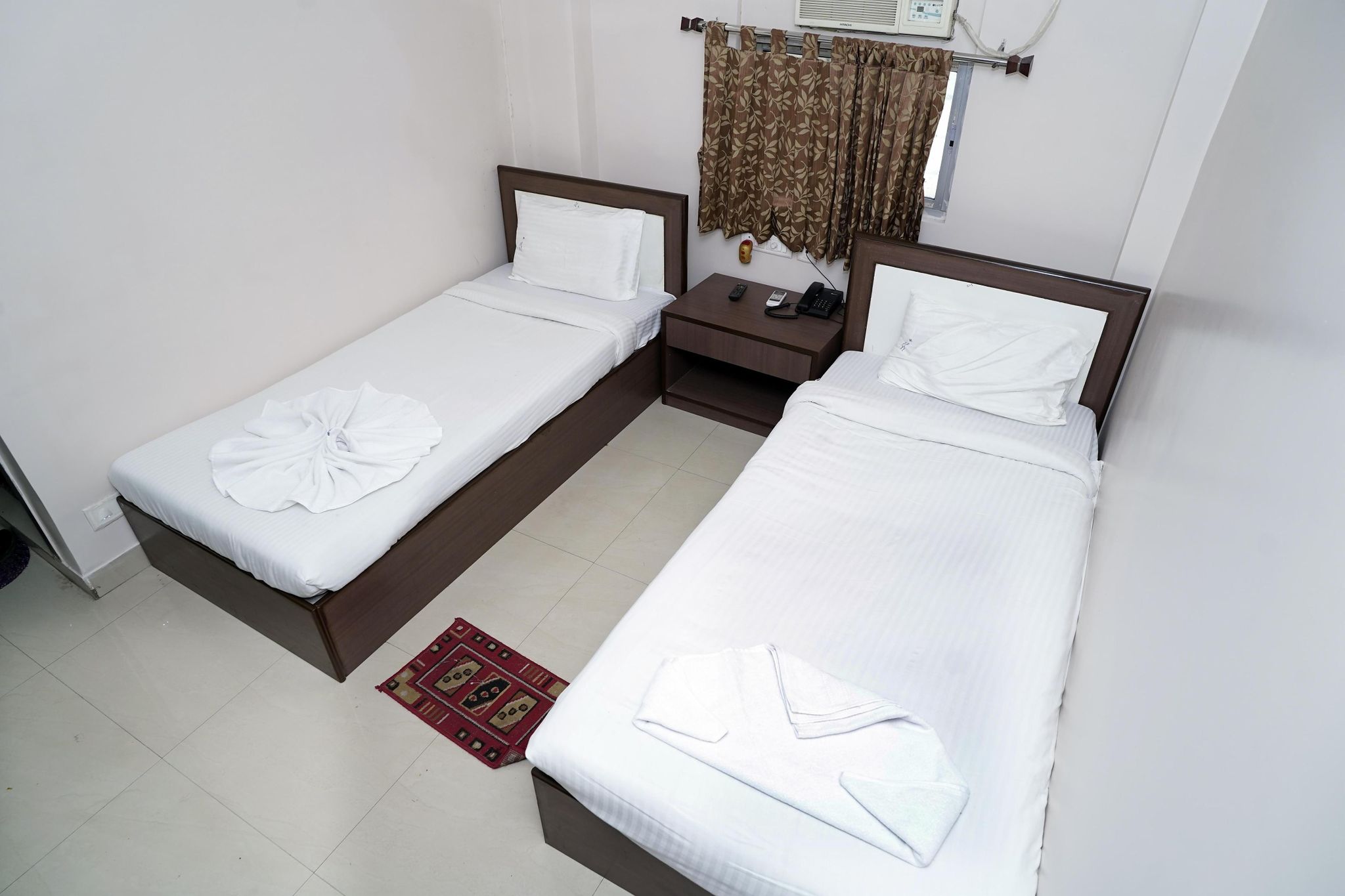 SONAR BANGLA GUEST HOUSE Twin Bed Room AC 3