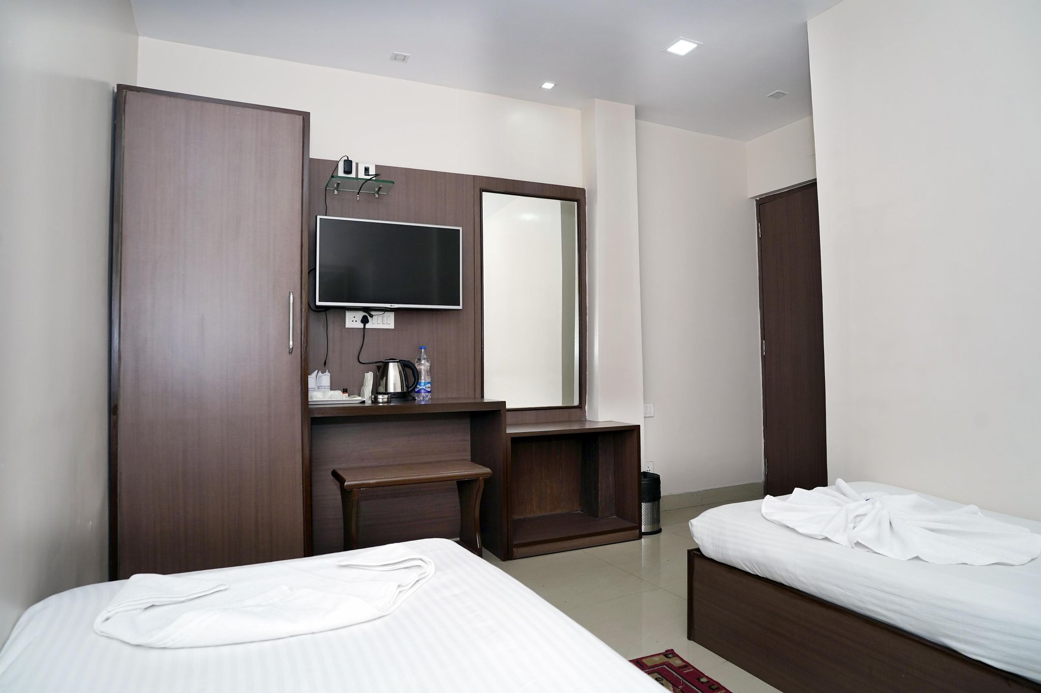 SONAR BANGLA GUEST HOUSE Twin Bed Room AC 5