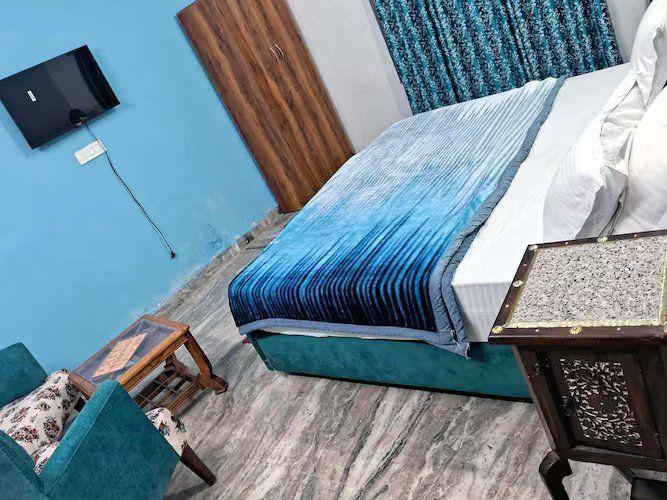 STANDARD ROOM (COUPLE FRIENDLY PACKAGE)