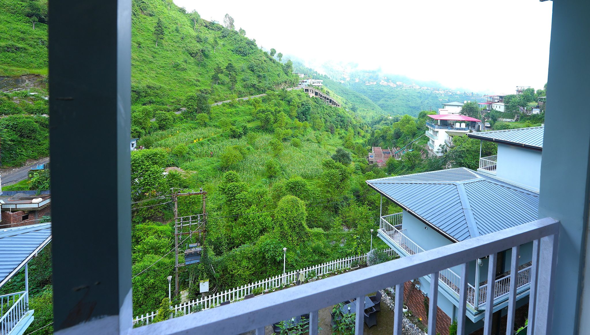 Dallas The Retreat Resort Executive Valley view with Private Balcony 14