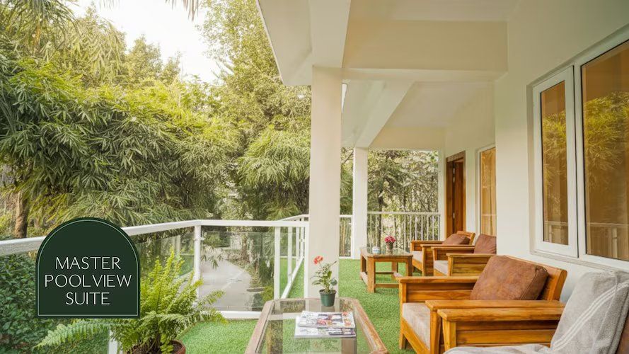 Master Poolview Suite