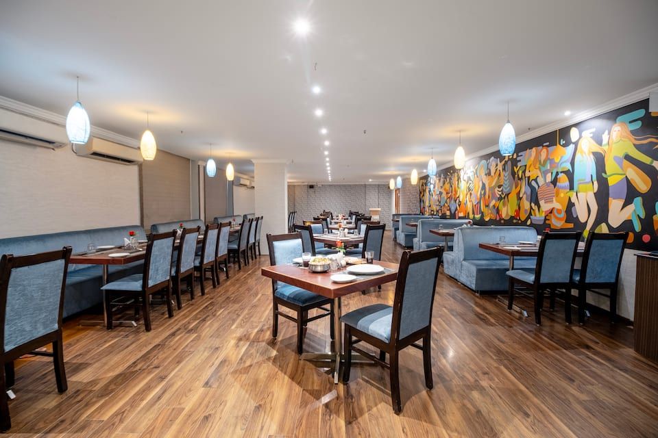 Food & Dining