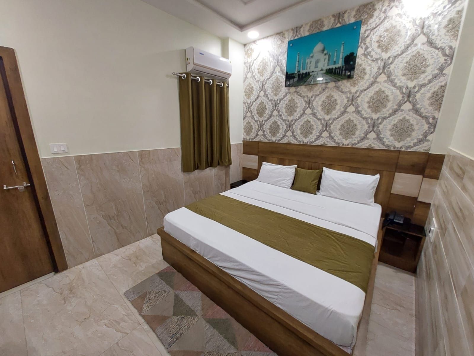 Taj Nice Point By Taj Sunrise Group Deluxe Room