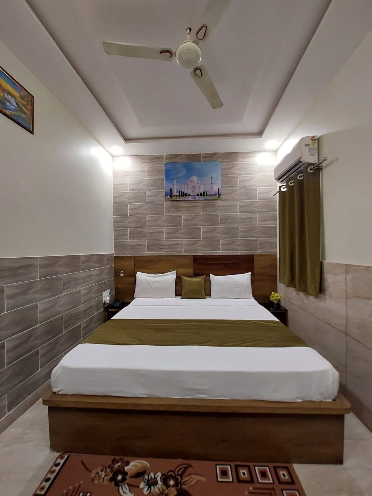 Taj Nice Point By Taj Sunrise Group Deluxe Room 4