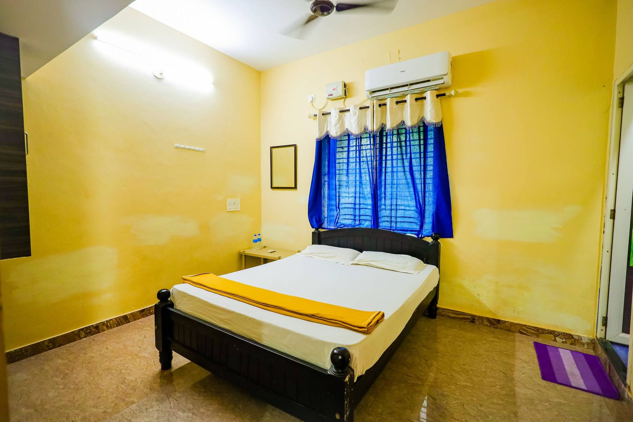 The Rock Resort A/C Couple Room 4