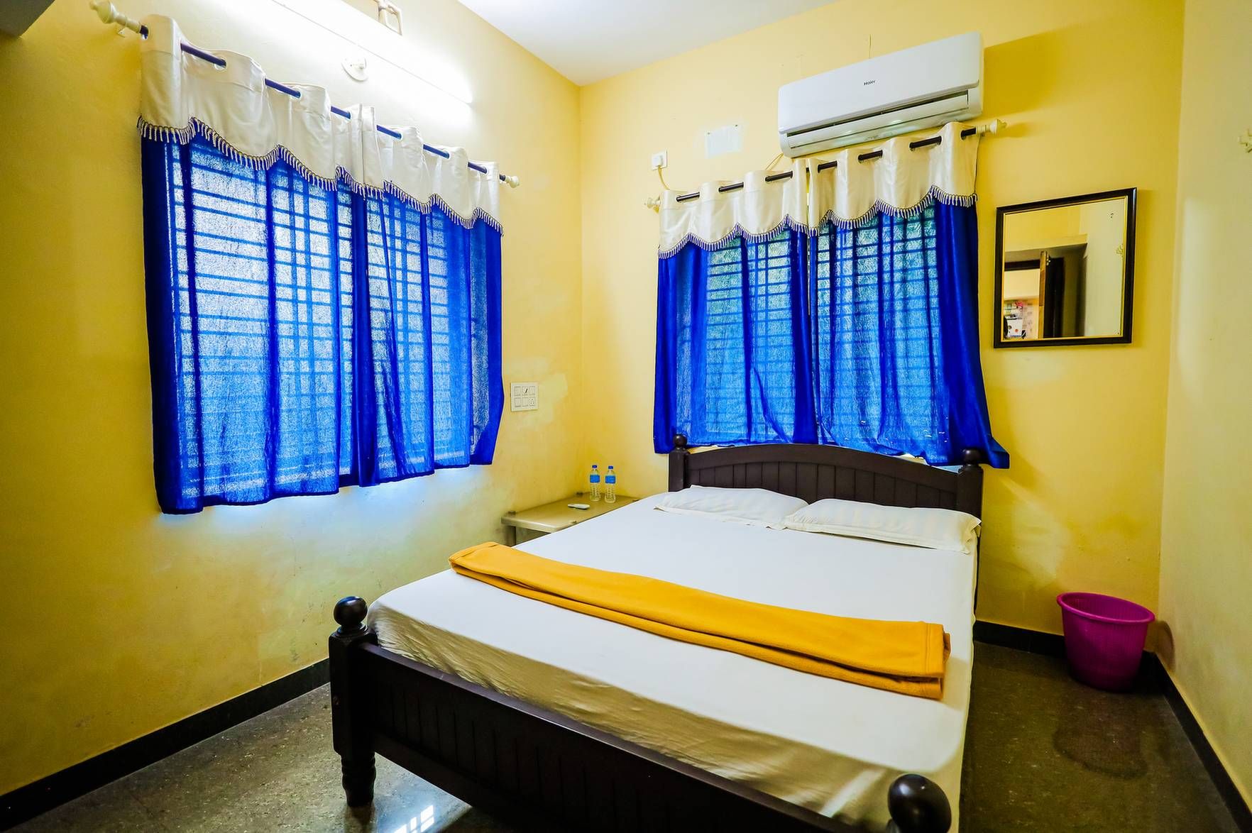 The Rock Resort A/C Couple Room 7