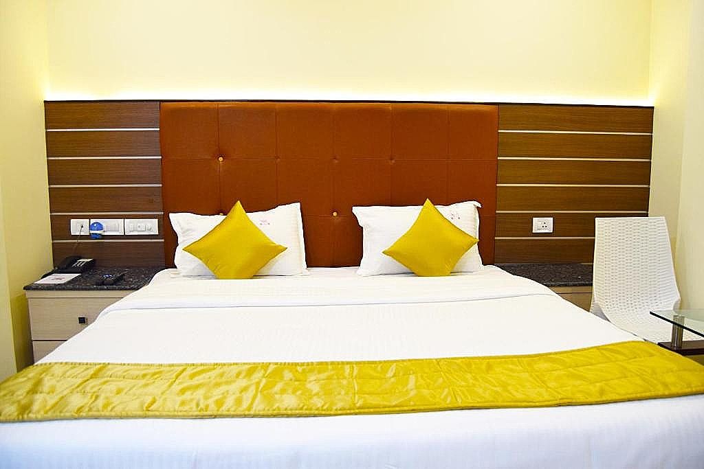 Saibala Grand Hotel Deluxe Room 2