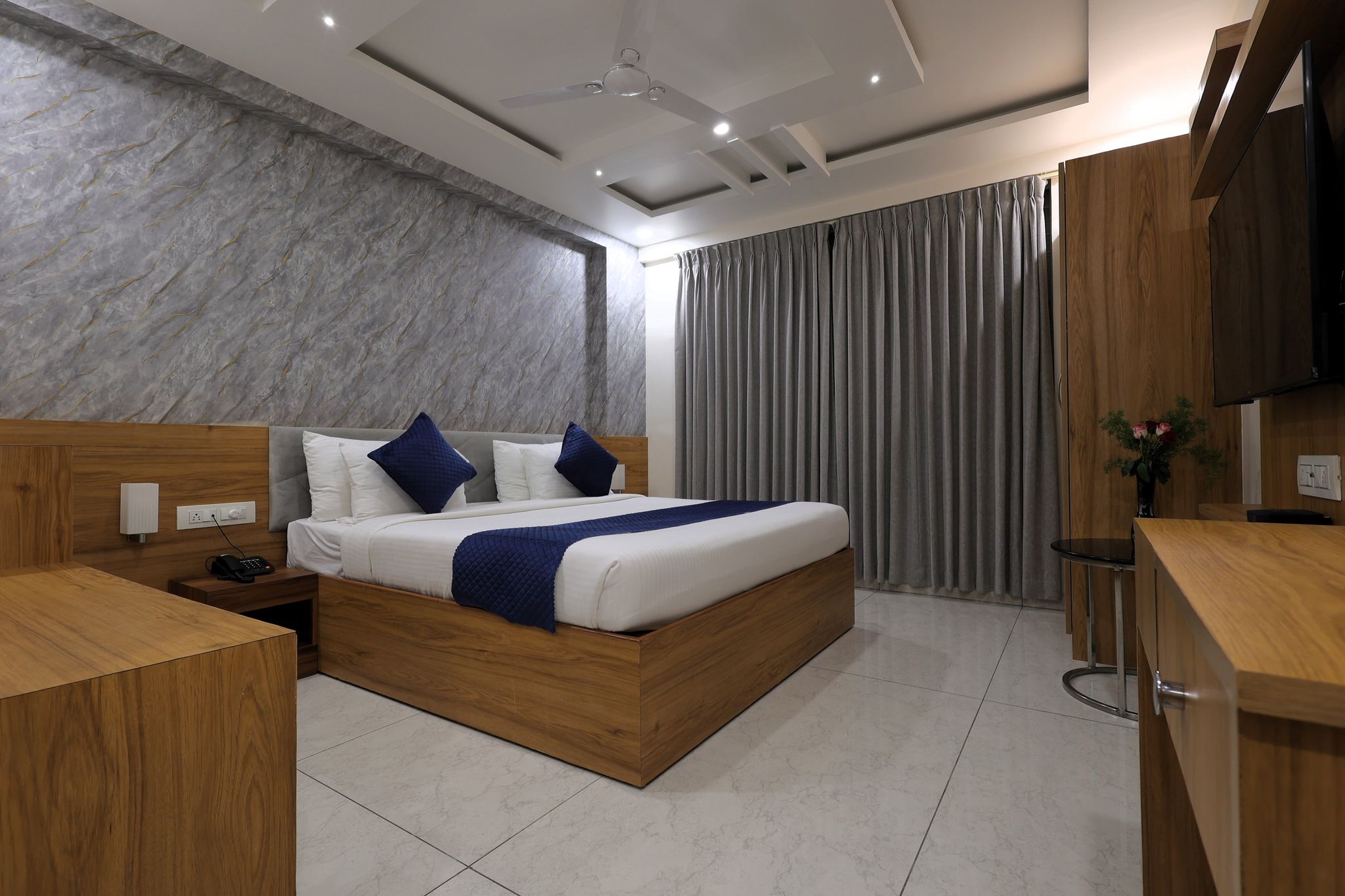 Hello INN By VYDA Superior King 6