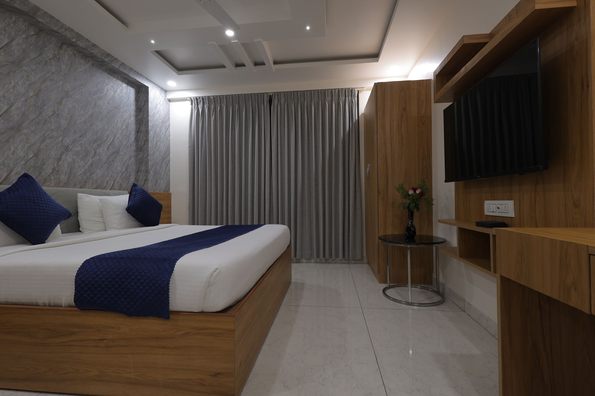 Hello INN By VYDA Superior King 13