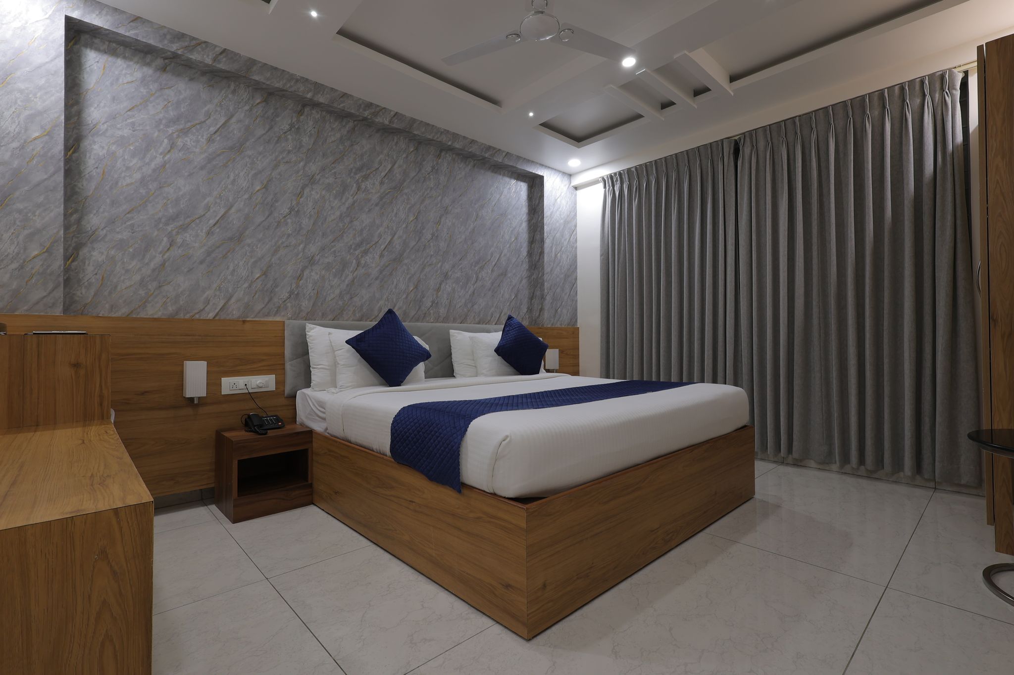 Hello INN By VYDA Superior King 8