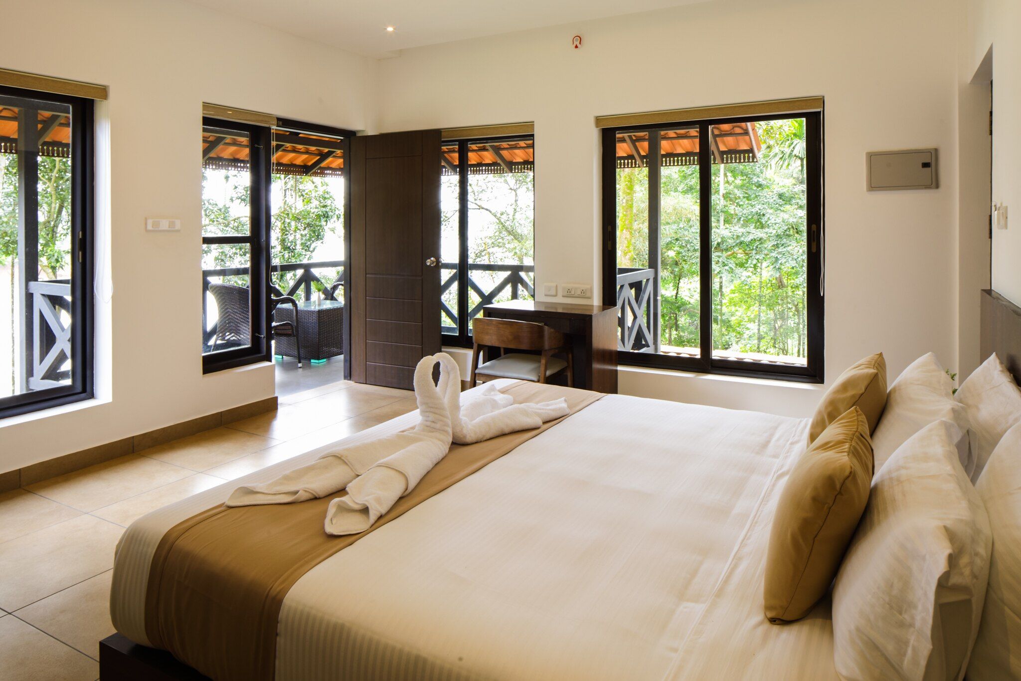 The Serenity Resort Lake View Deluxe Rooms 4