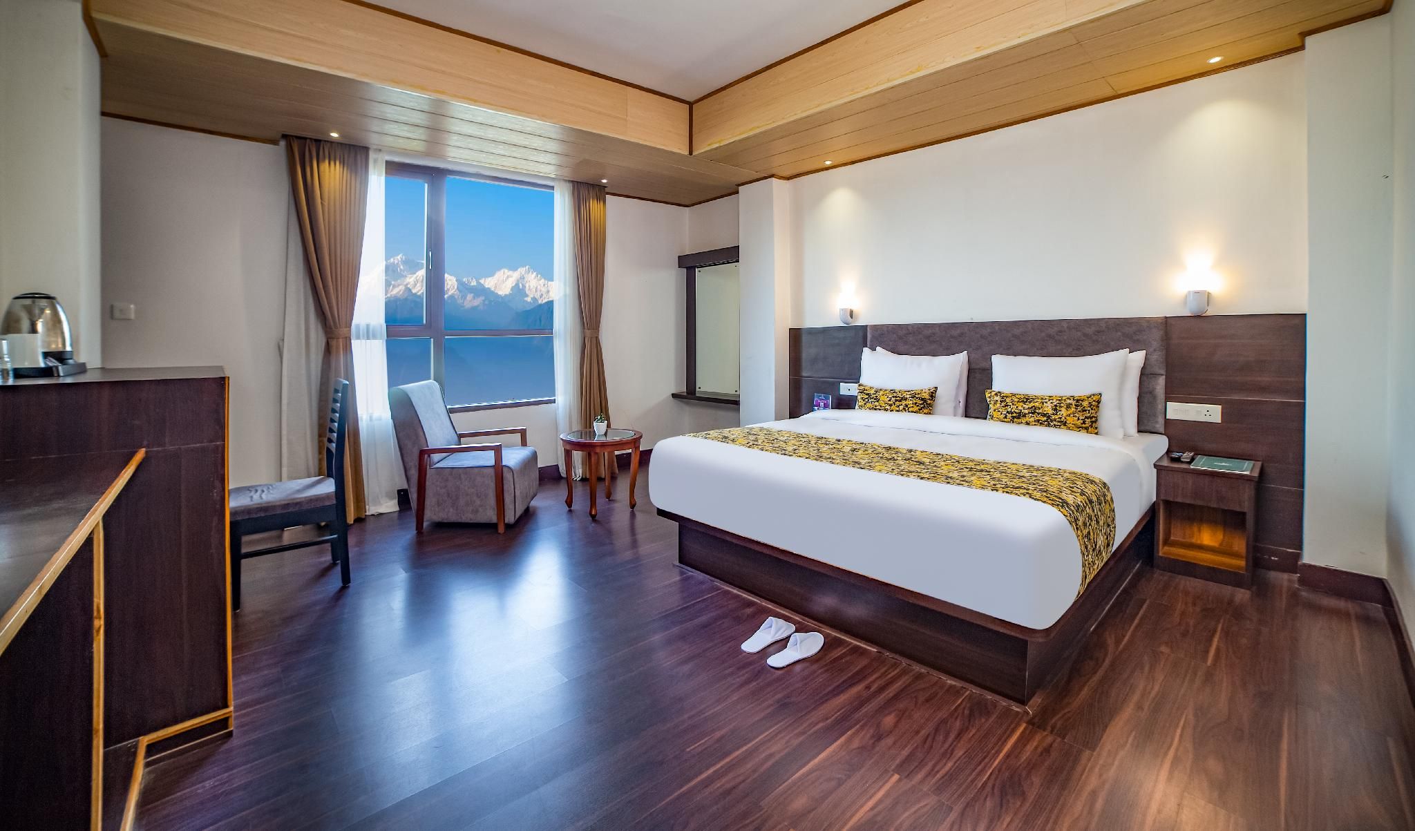 Premium Mountain View Room