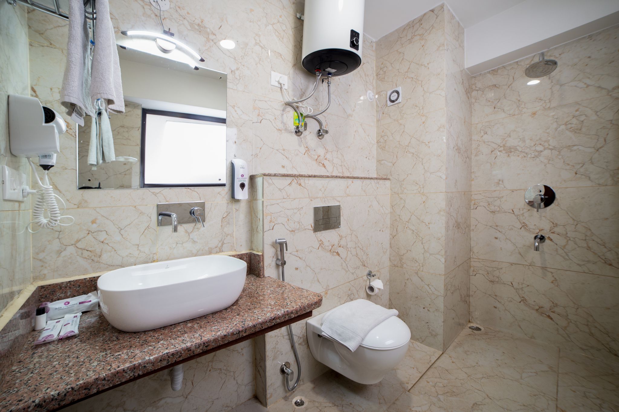 Sumitel Pelling Deluxe Room 6