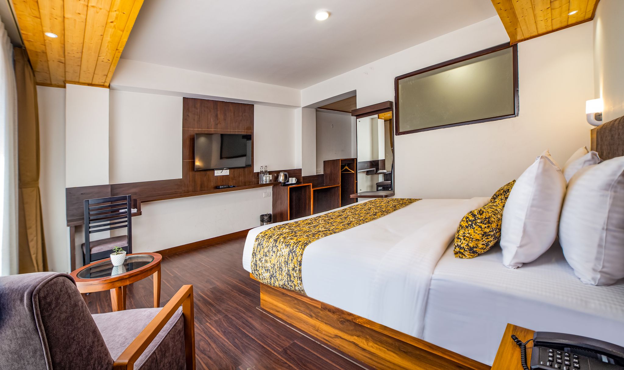 Sumitel Pelling Deluxe Room 5