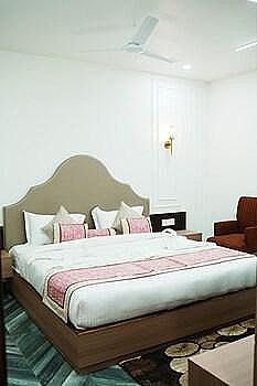Executive Studio