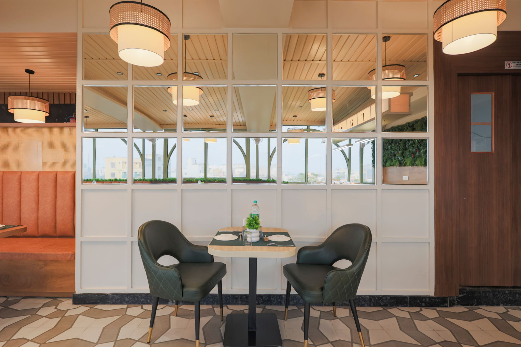 Food & Dining