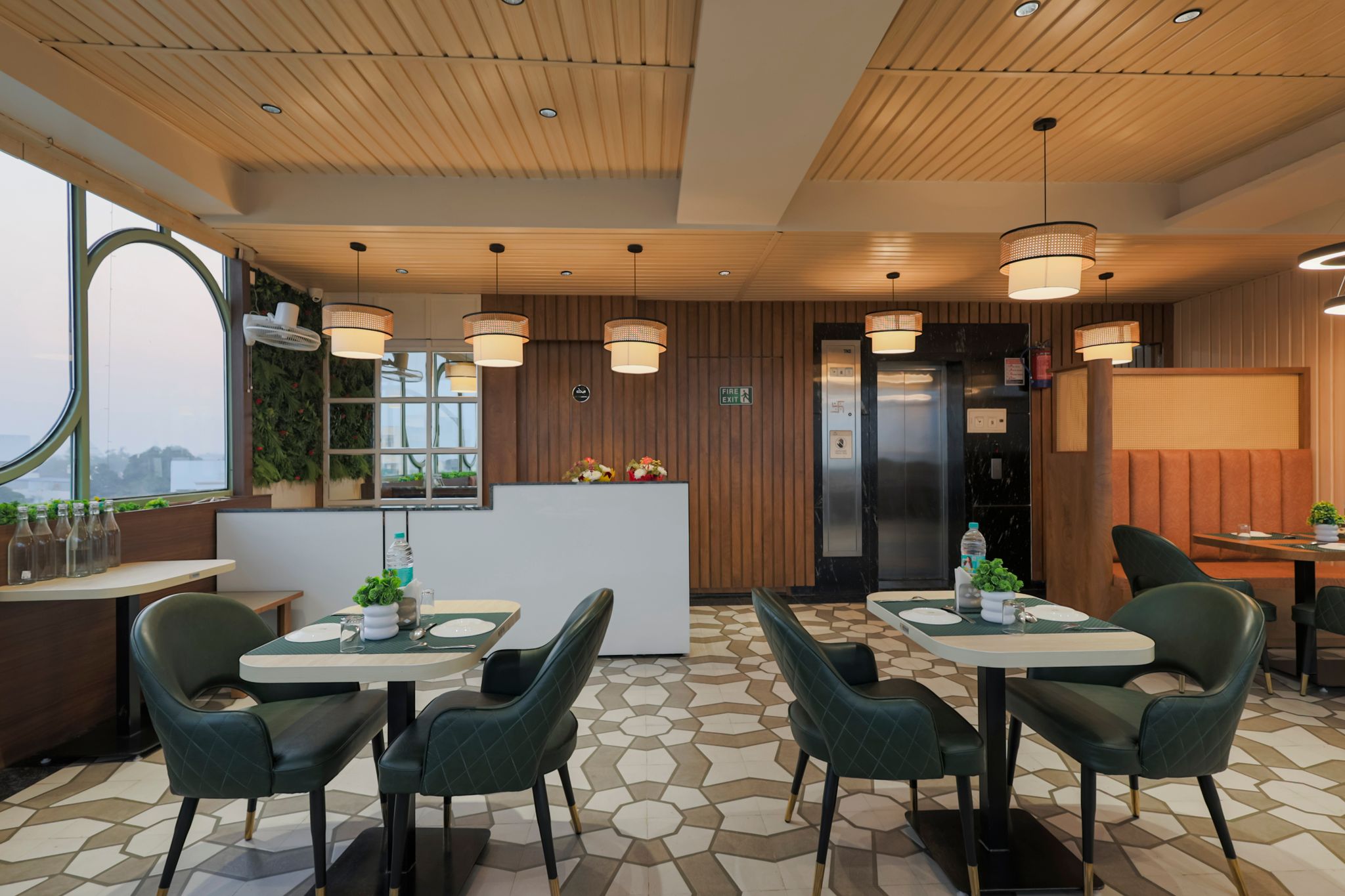 Food & Dining