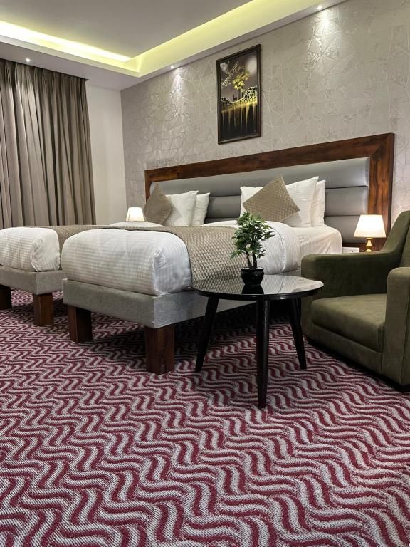 ROYAL ACE LUXUR Executive Double or Twin Room 2