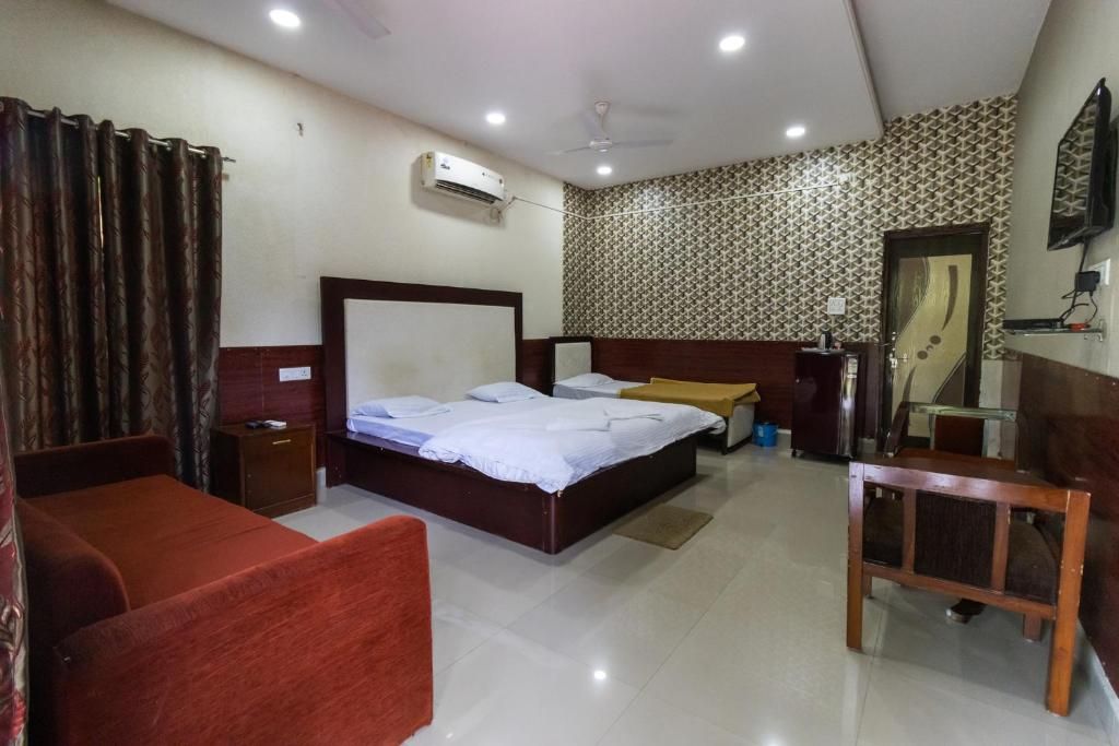Vrindavan Gopala Resort Deluxe Cottage 3