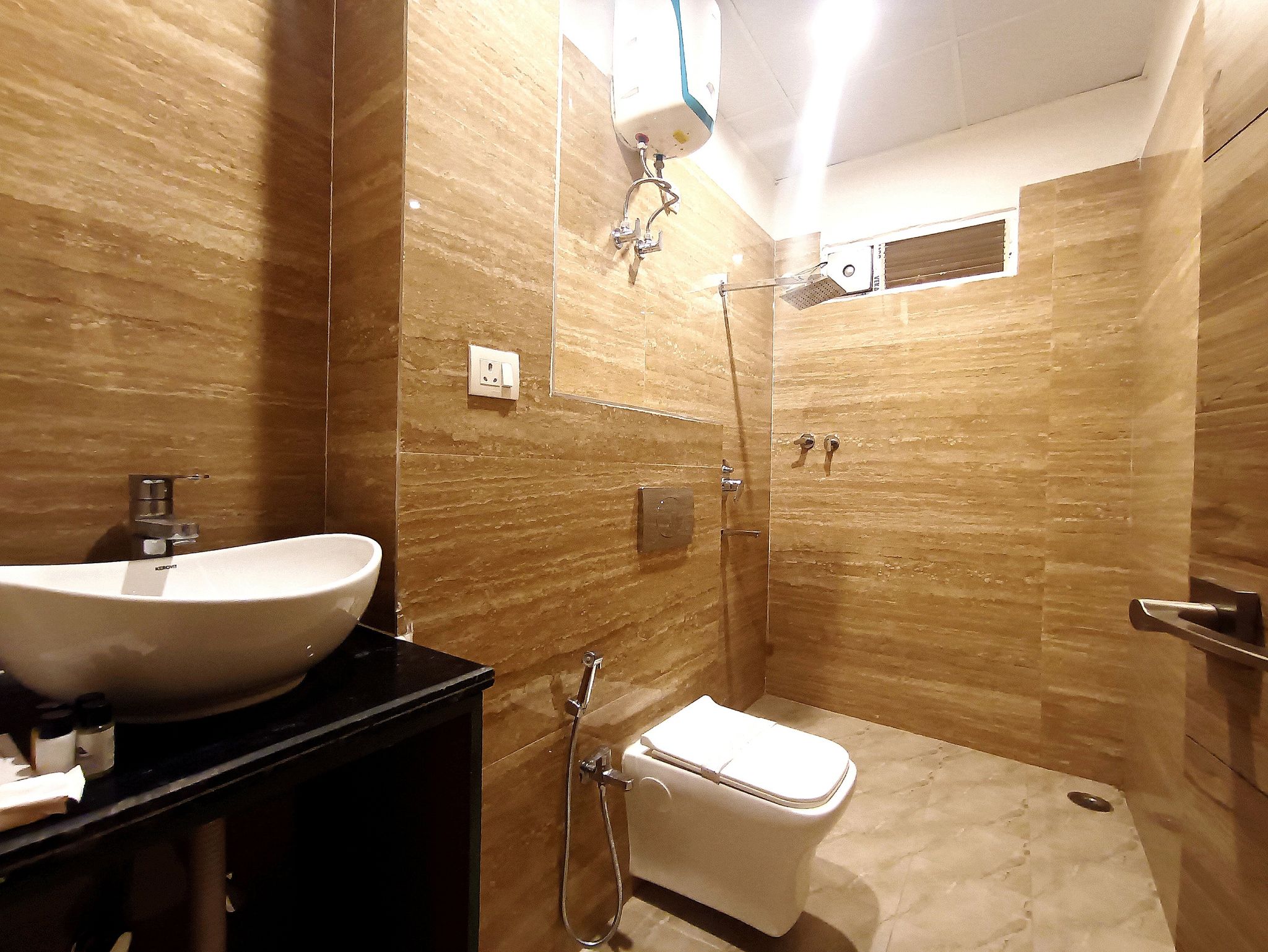 Hotel Heritage Divine Executive Room 8