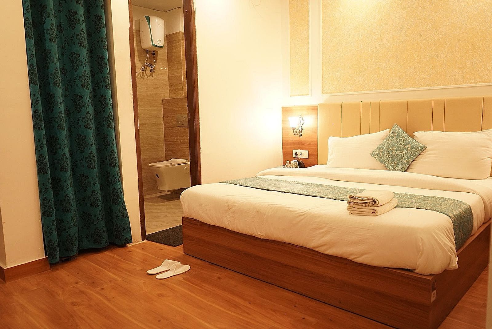 Hotel Heritage Divine Executive Room 4