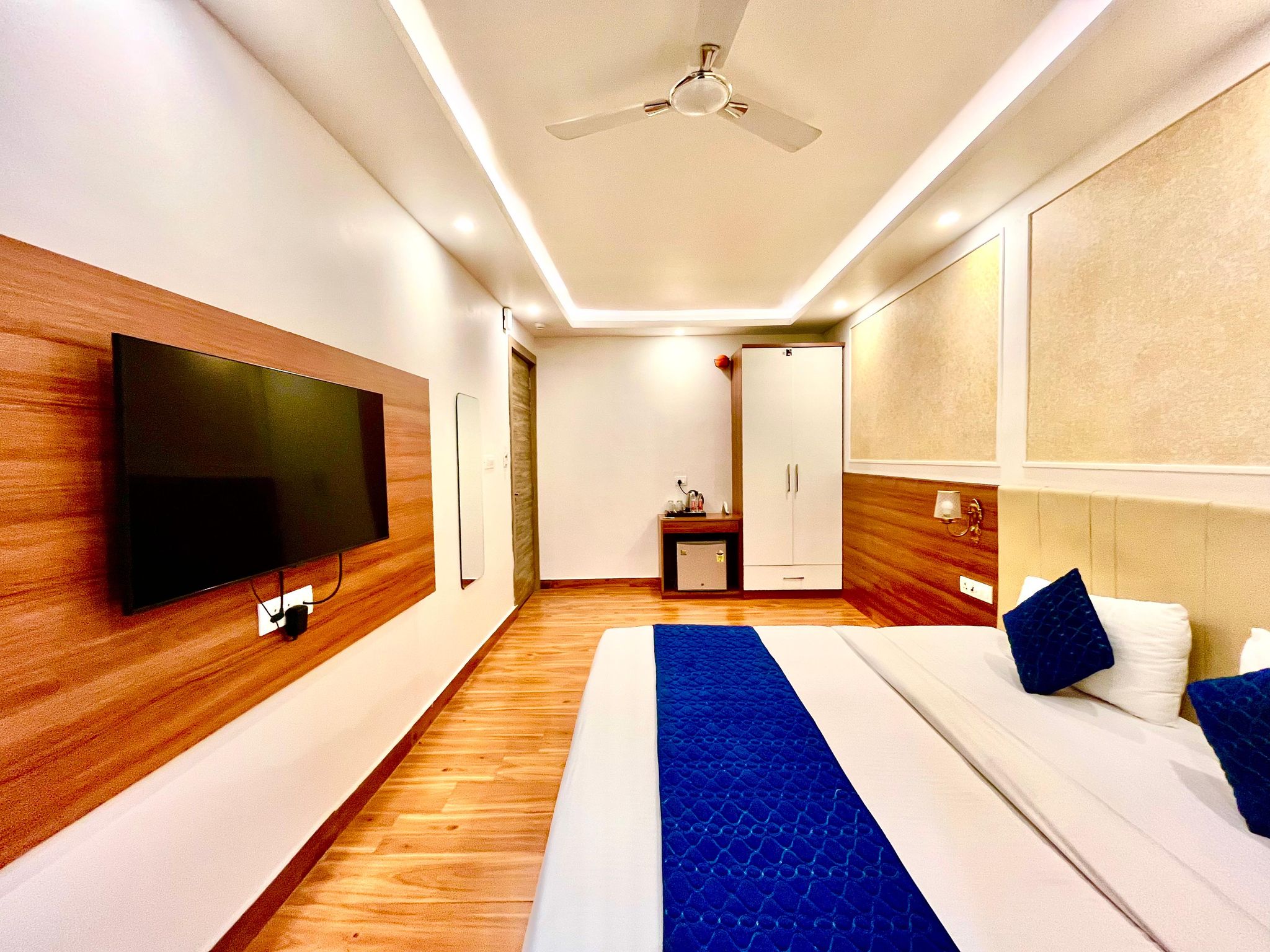 Hotel Heritage Divine Executive Room 12