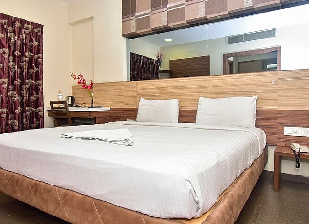 Chetinaad Courtyard Deluxe Double Room 2