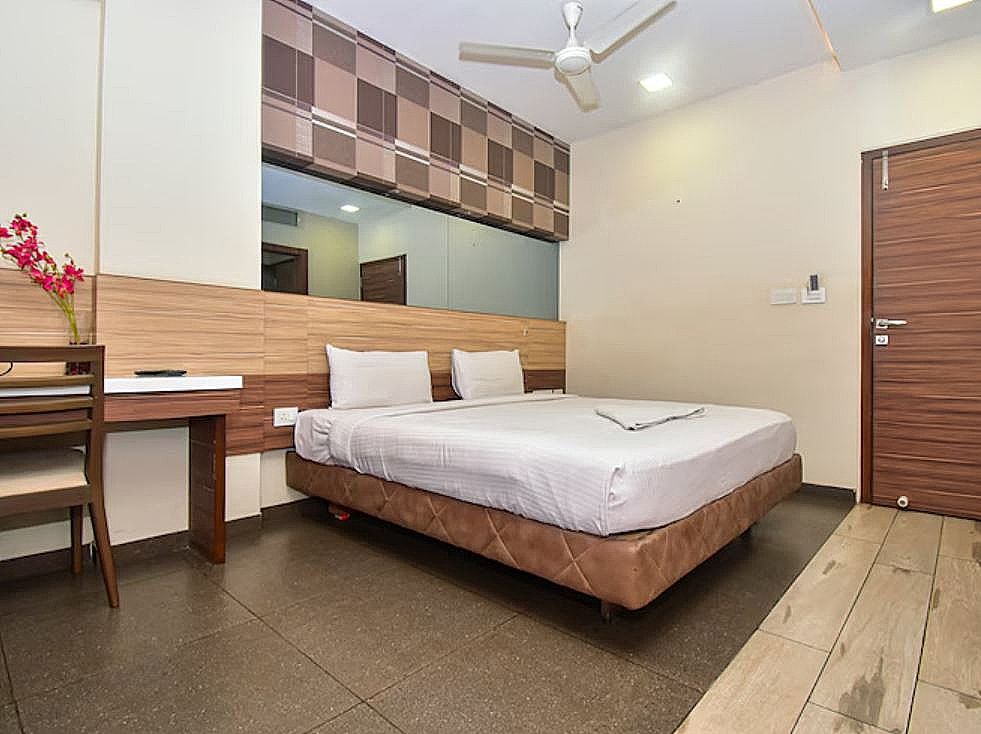 Chetinaad Courtyard Deluxe Double Room 3