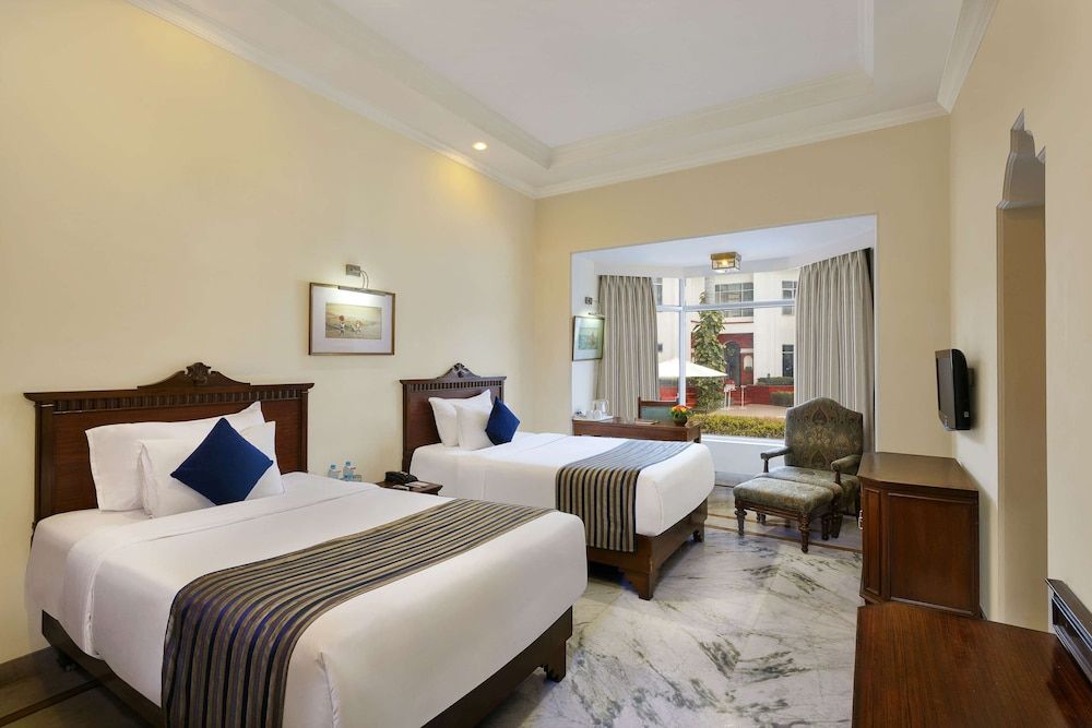 Ramada Khajuraho Superior Room, 2 Twin Beds 2