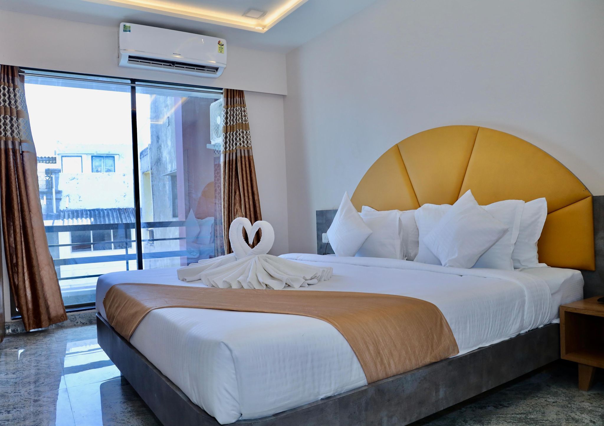 Suite Double Bed AC Room