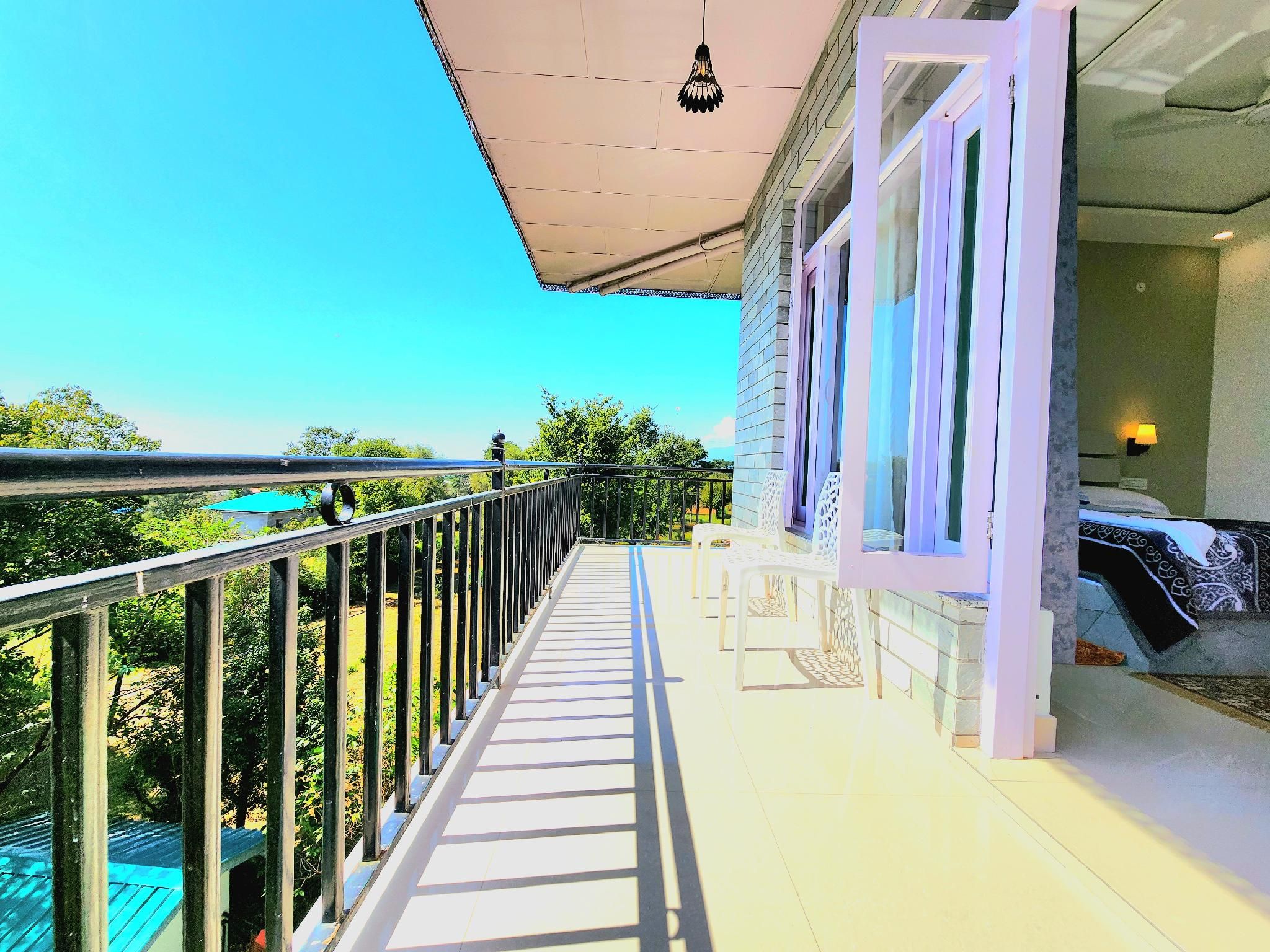 Superior Balcony Room