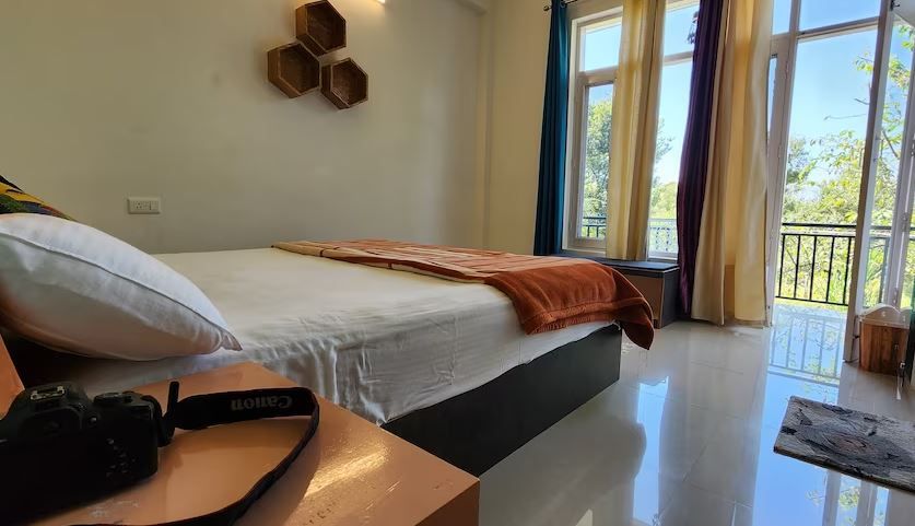 Deluxe Room with Ensuite Washroom and Balcony