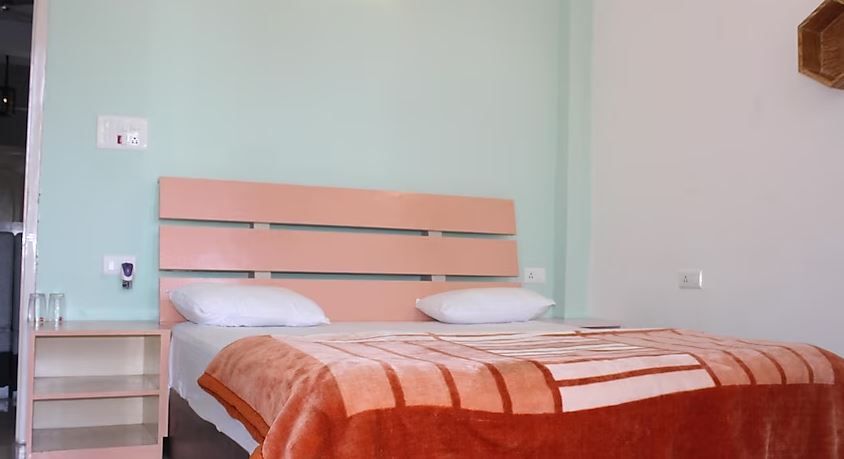 Deluxe Room with Ensuite Washroom and Balcony