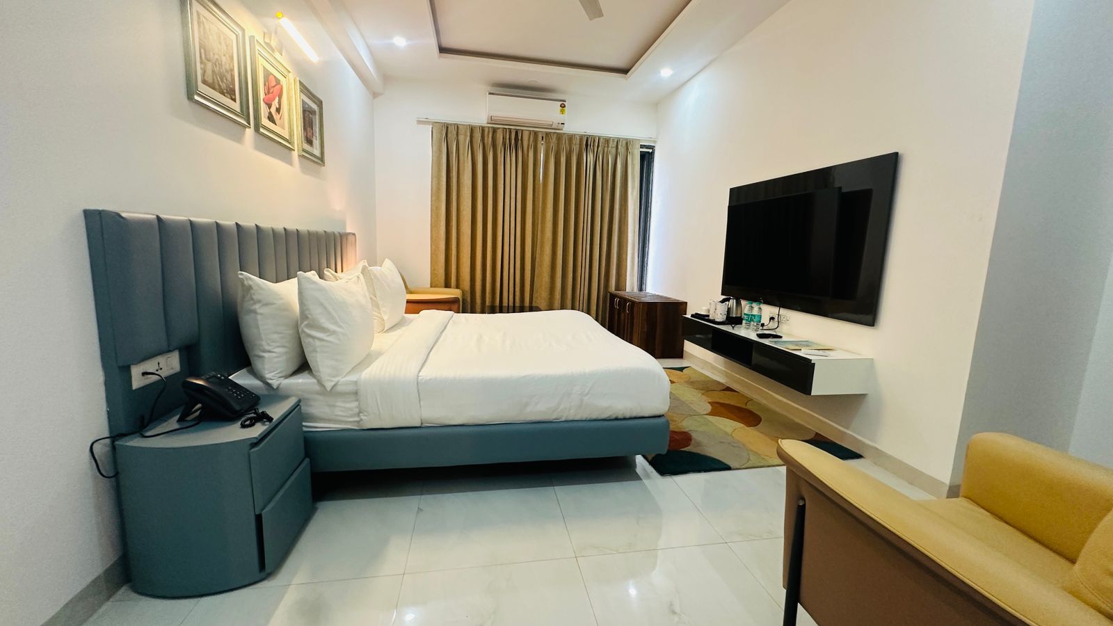 Day Use Room 10 AM to 7 PM, Check-in and Check-out on Same Day