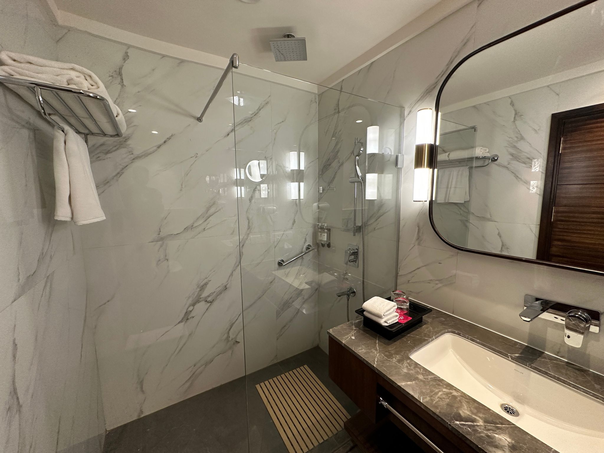 Executive Twin Room - Enjoy Happy hours 2+1 Offer