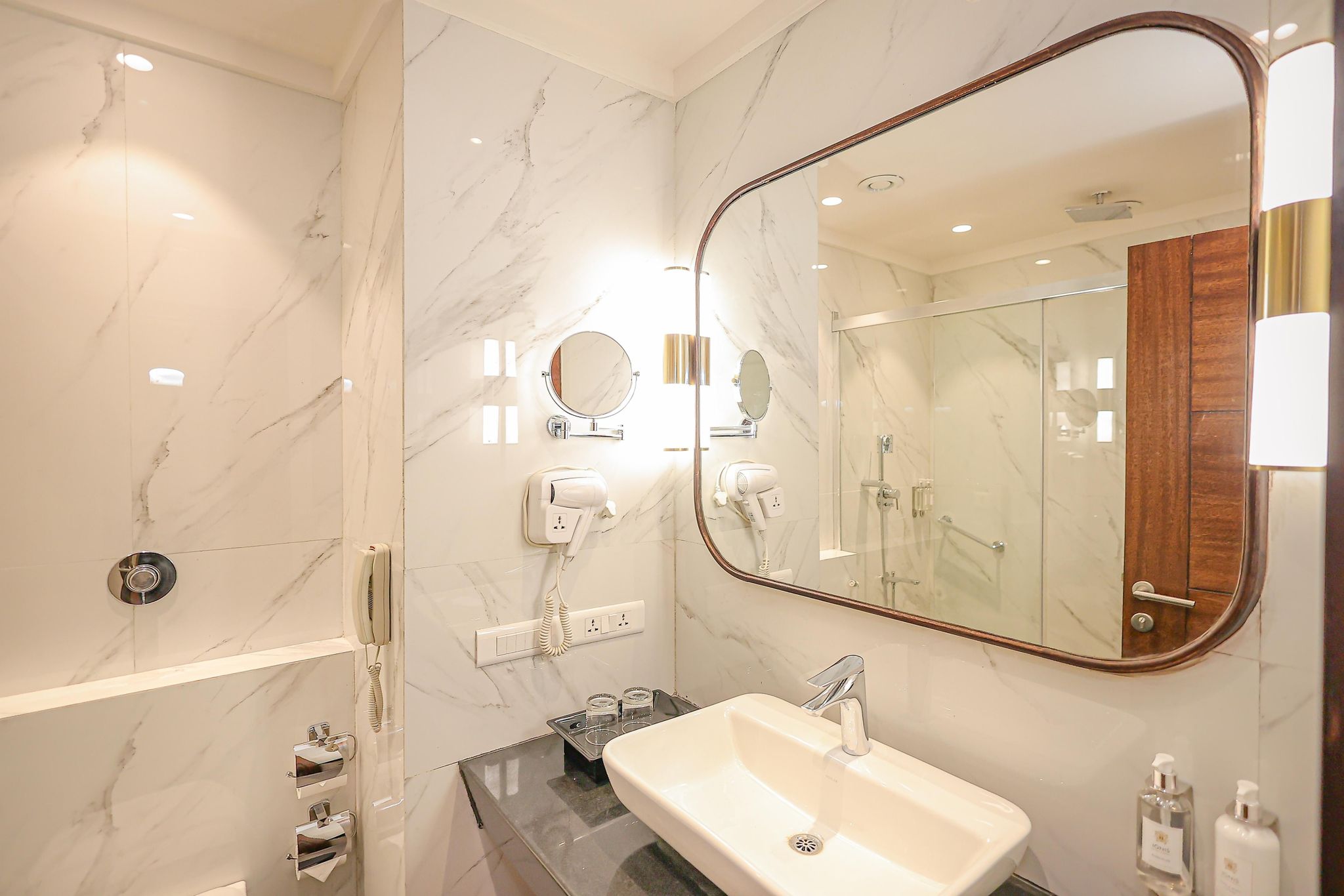 Executive Twin Room - Enjoy Happy hours 2+1 Offer