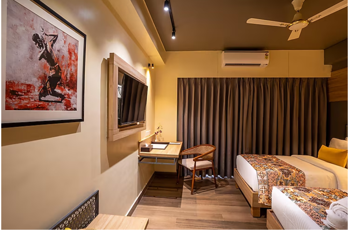 Premium with Balcony Partial Sea view