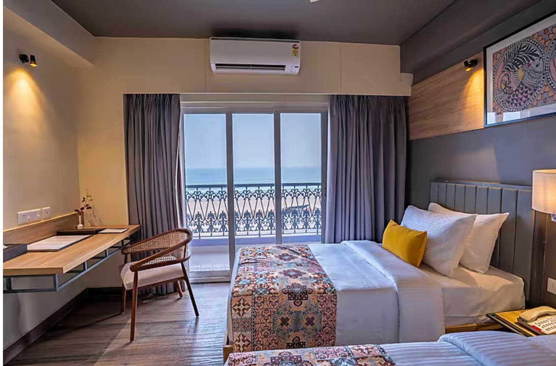 Executive Twin with Balcony Sea Facing