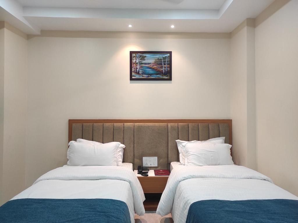 Hotel Kingdom Palace Twin Room