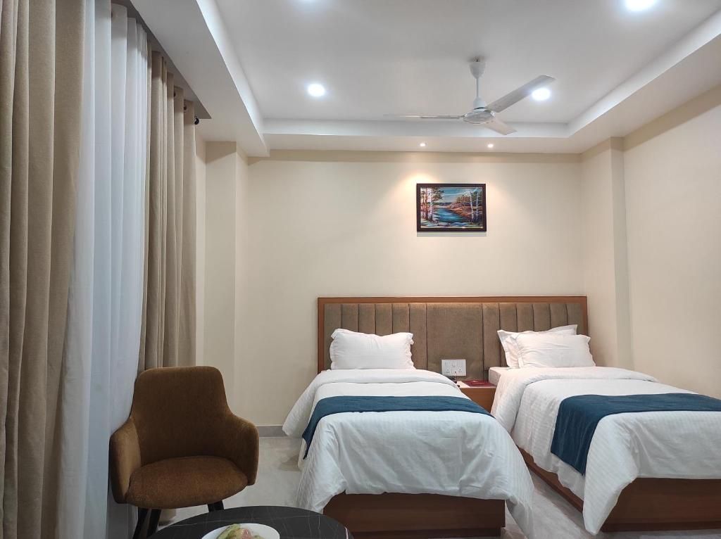 Hotel Kingdom Palace Twin Room 2